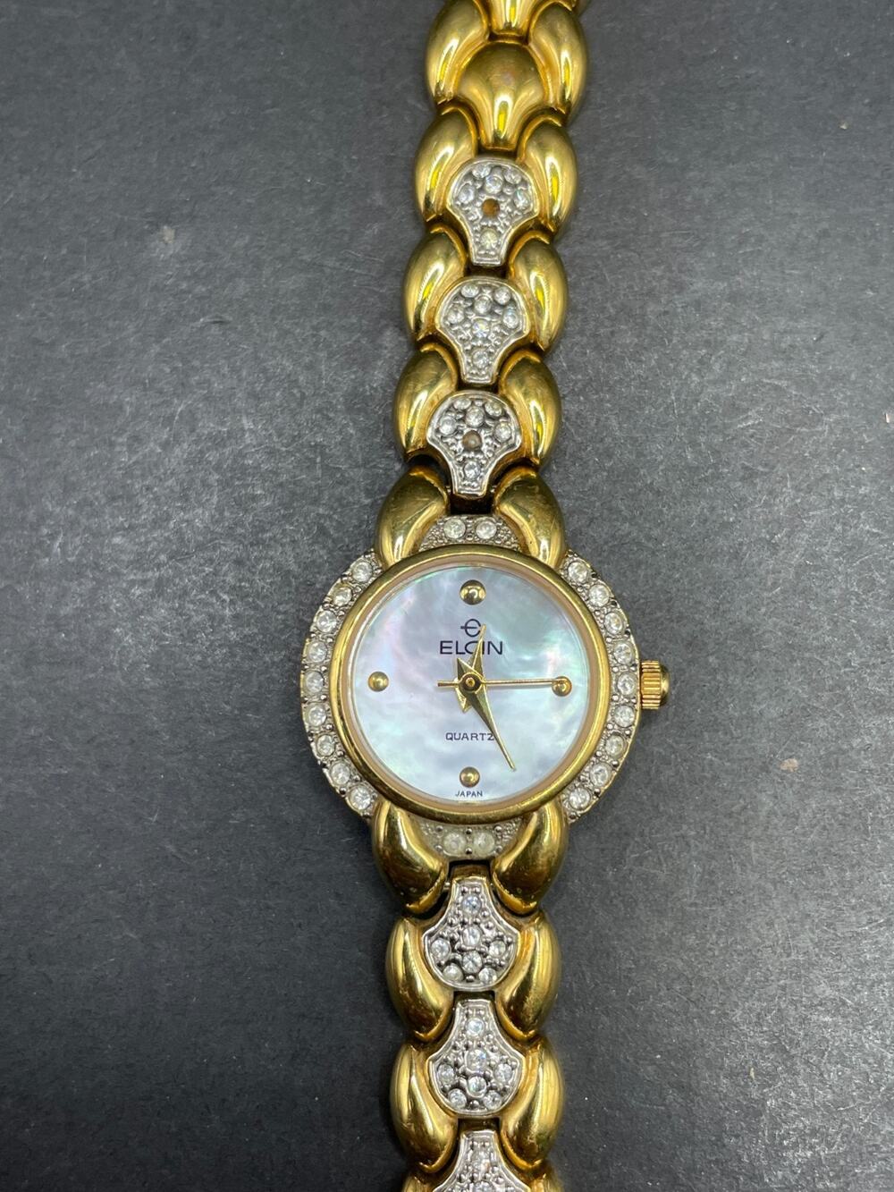 Elgin Japan EL672 5Y30 Stainless Gold Tone Crystals Mother Pearl Dial 20mm